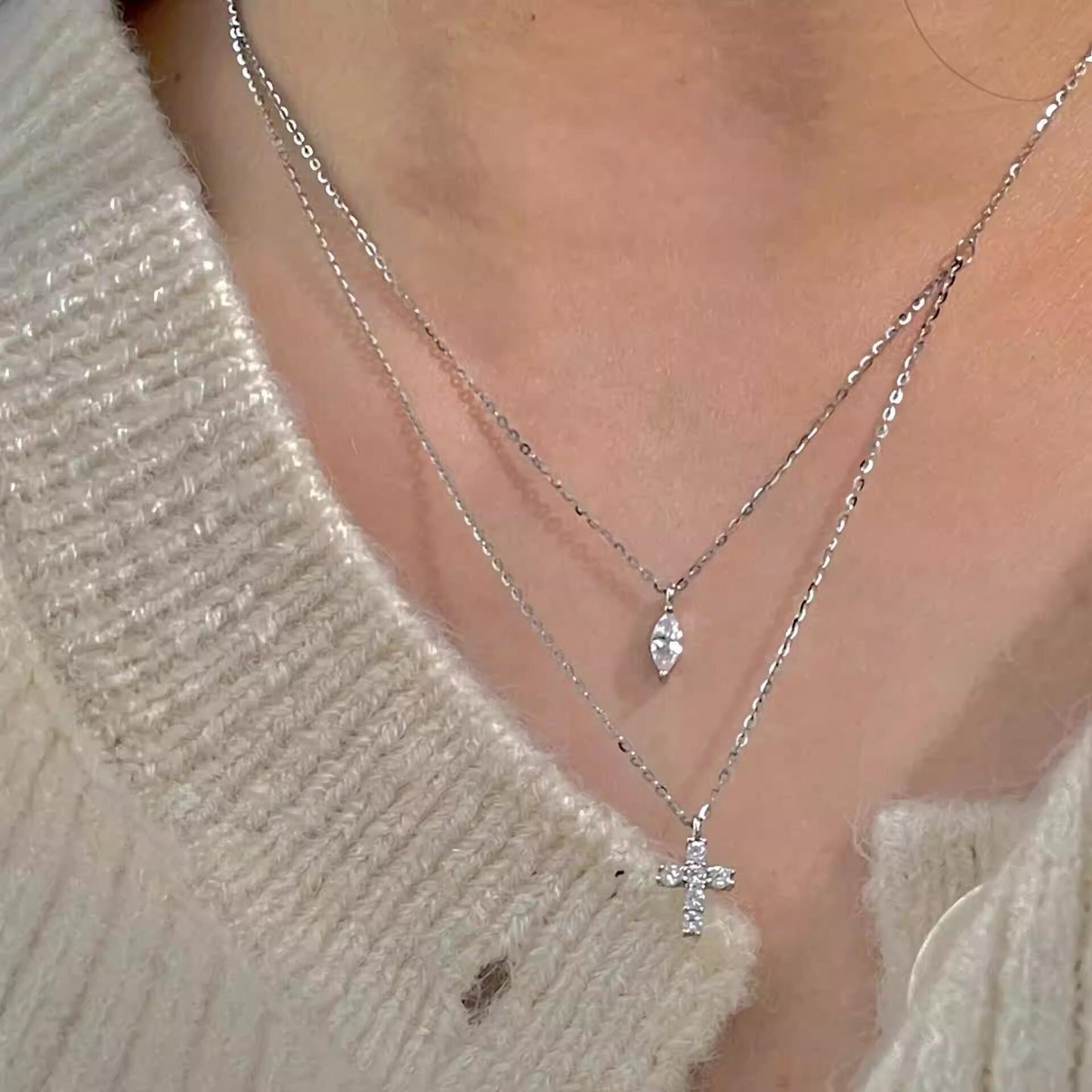 Cross teardrop pendant clavicle necklace