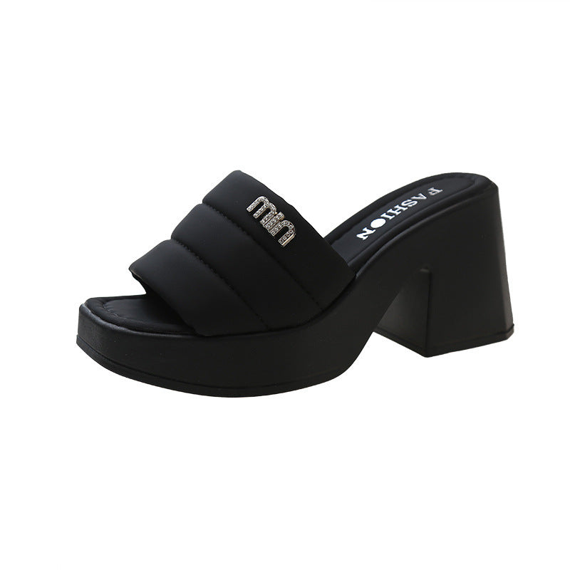 Slippers heeled sandals
