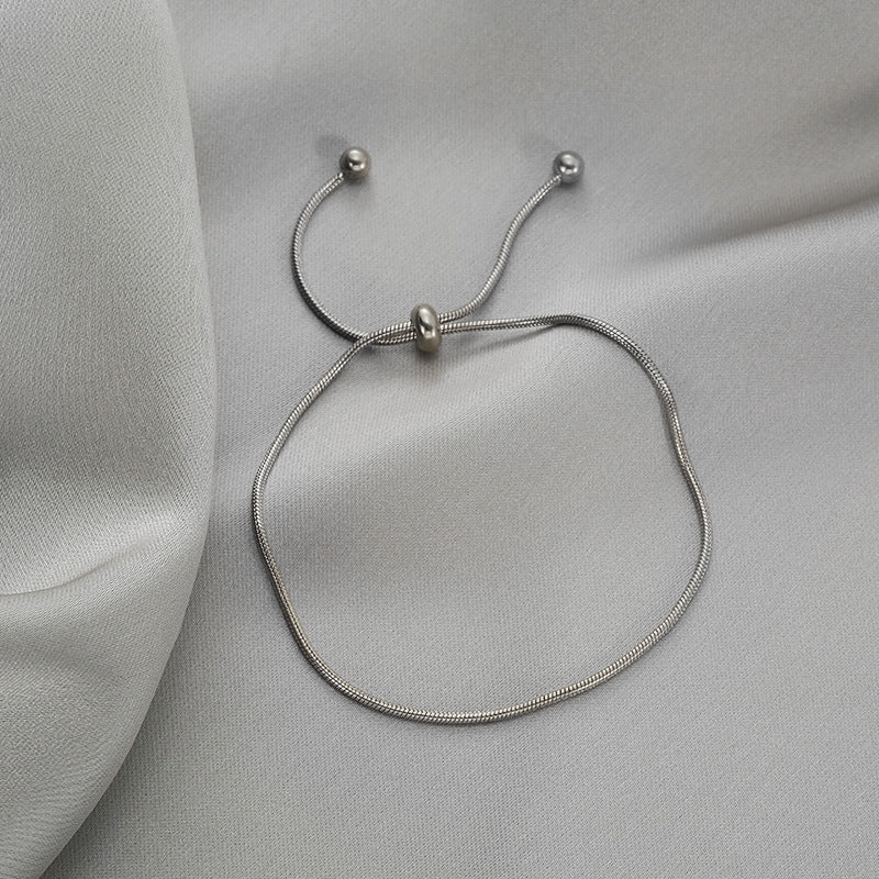Pull the clavicle chain bracelet