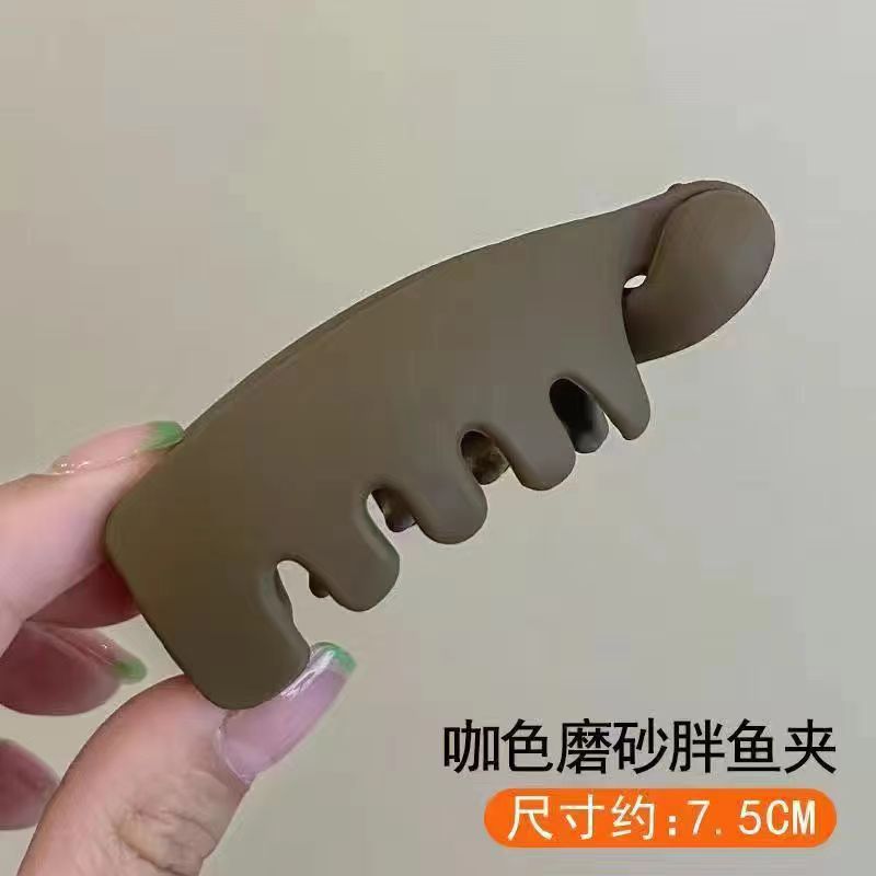 Banana clip vertical clip twist clip