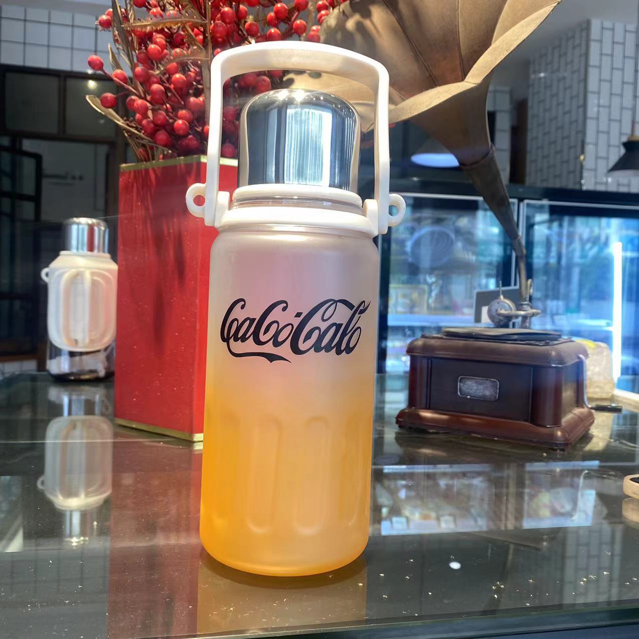 Taza plástica material de la PC con la manija, botella de agua de la pendiente