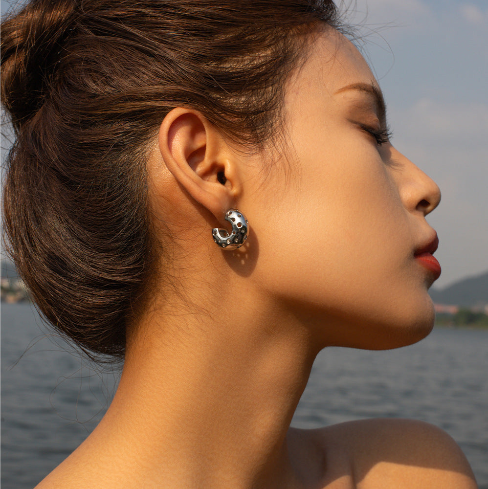 Round Hollow C Shape Earrings