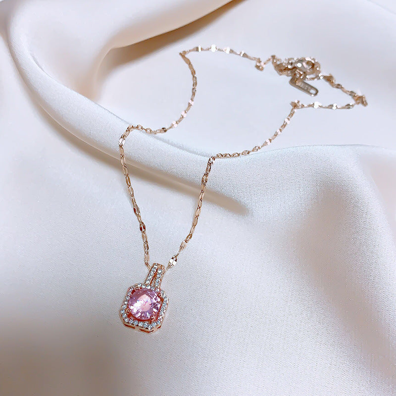 Square zircon necklace