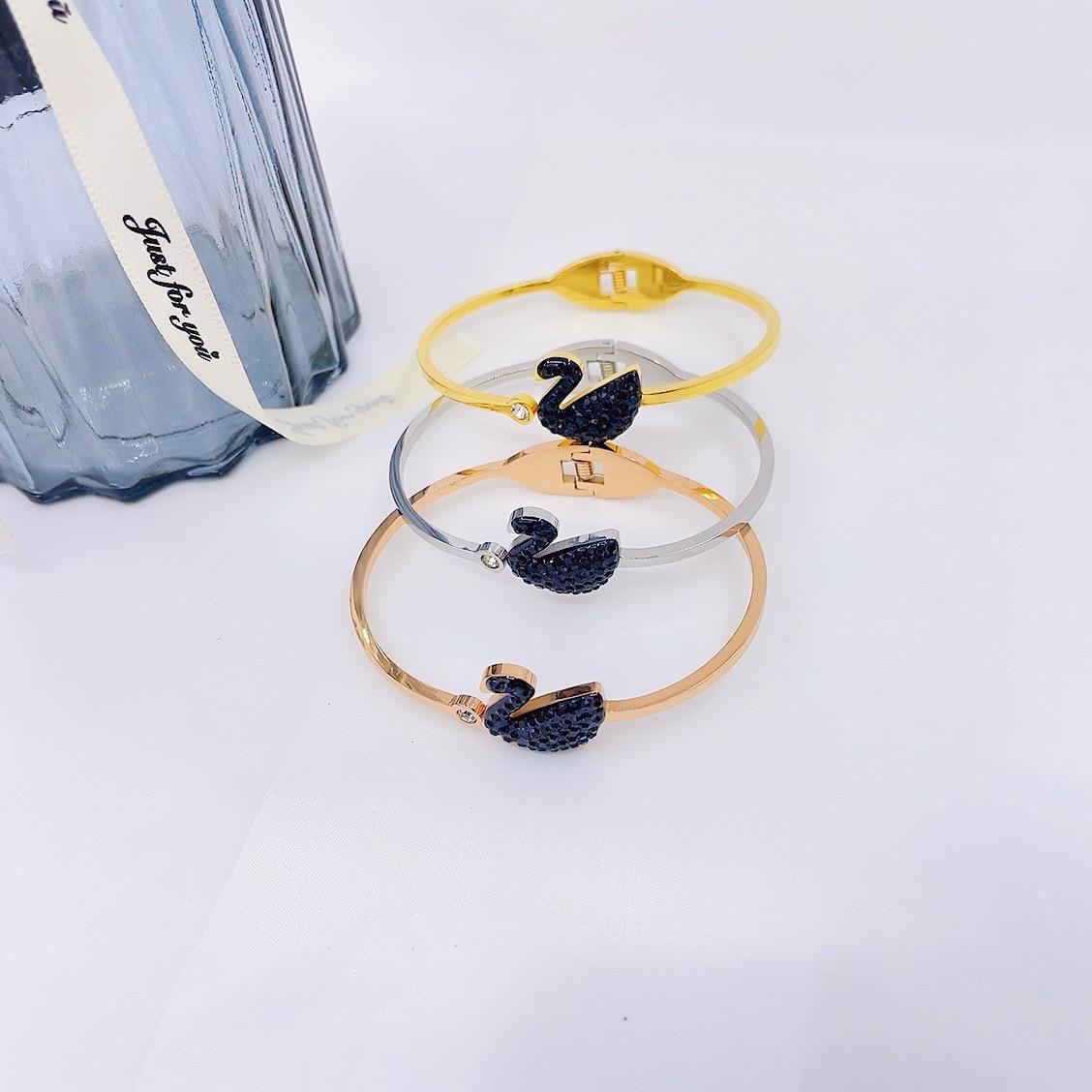 Korean Titanium Steel Swan Bracelet — Rose Gold Plated (Black & White)