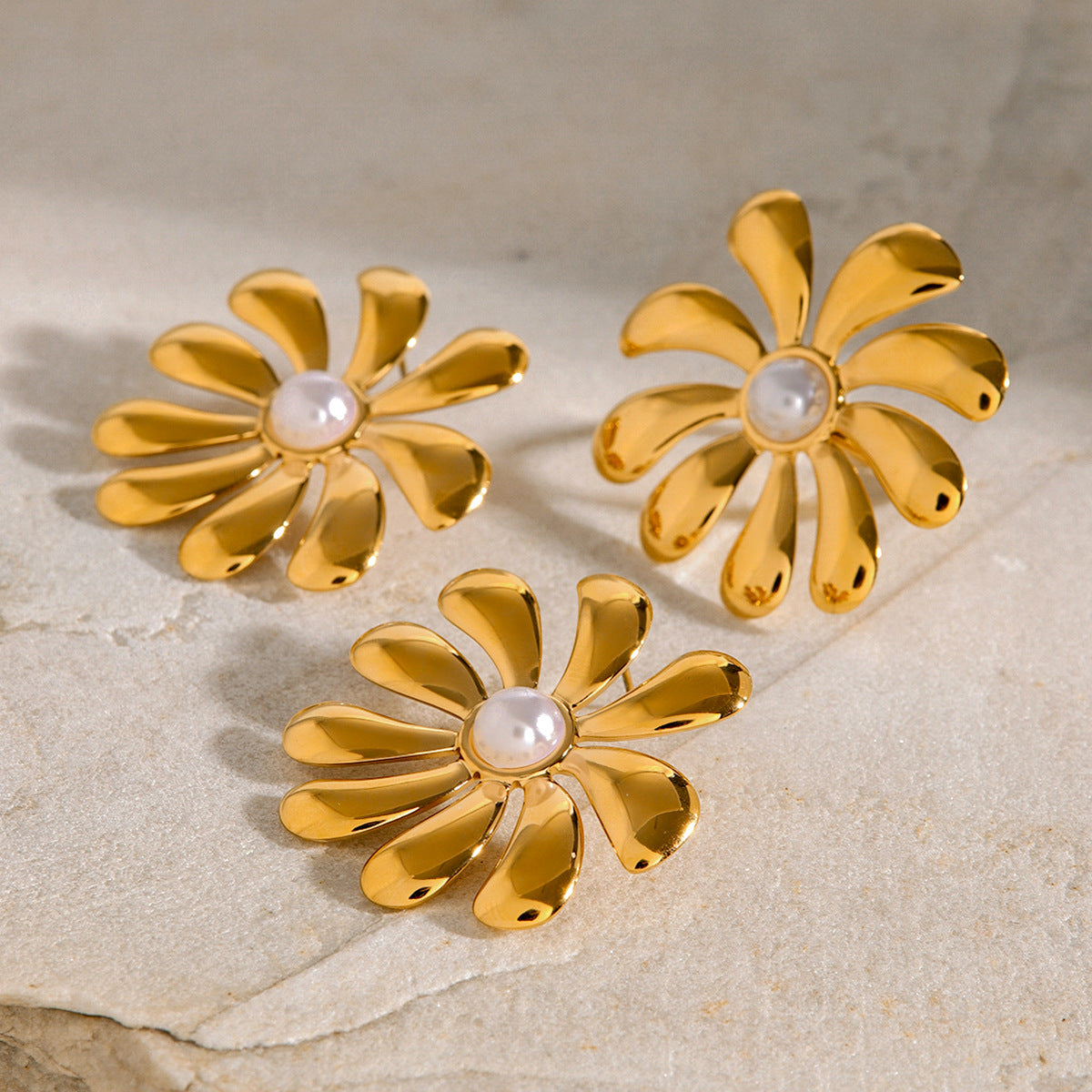 Sunflower Pearl Open Ring