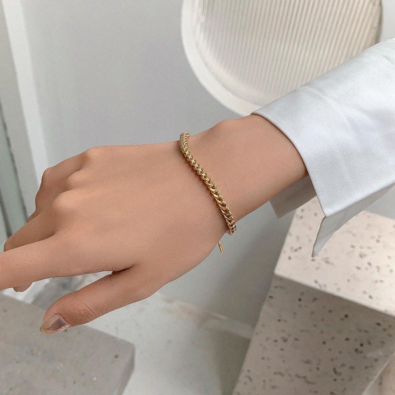 Pull-out woven bracelet