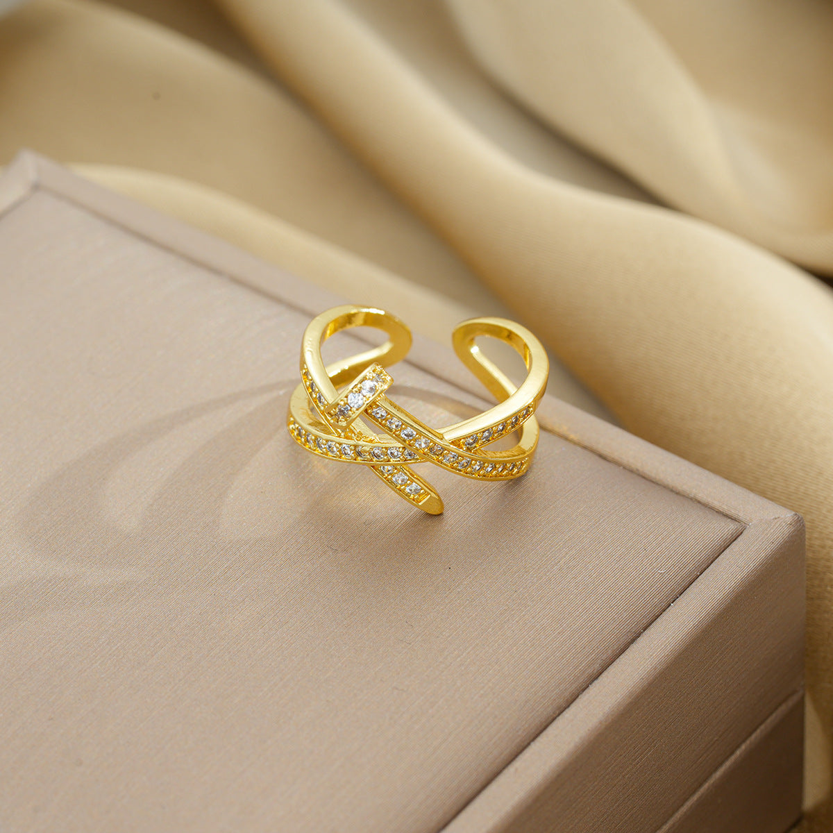 Anillo abierto de uñas con cinturón de diamantes de imitación apilable