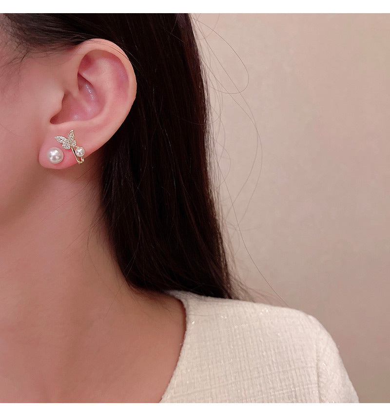 Pendientes de perlas con forma de mariposa y temperamento