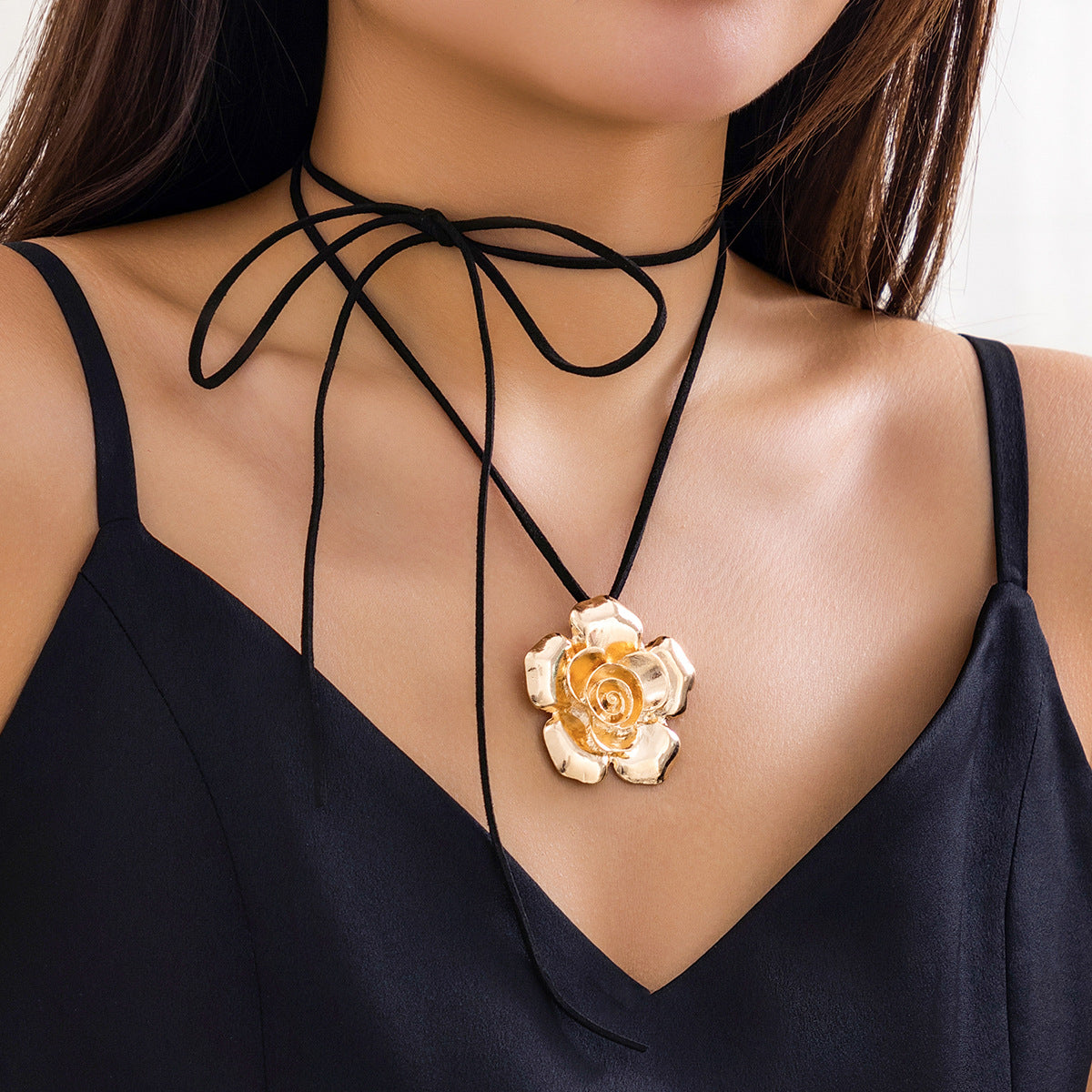Versatile collar flannel floral necklace
