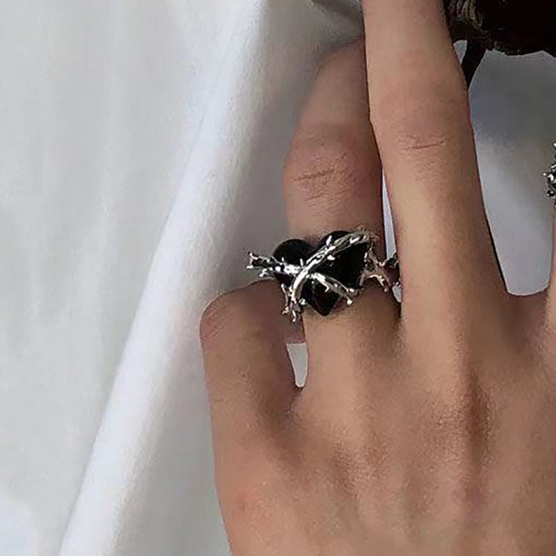 teardrop shaped ring diamond ring