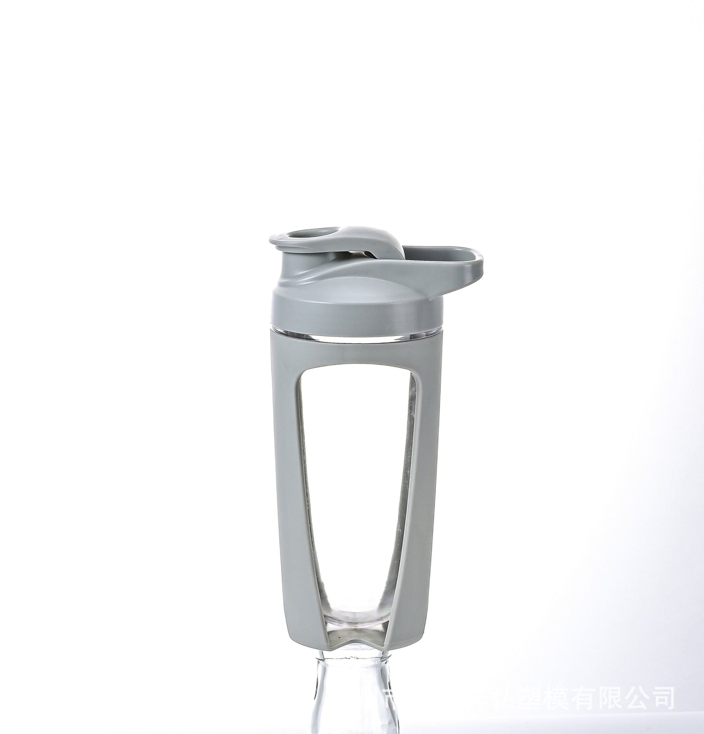 700ML Sport Shaker Cup directly from the manufacturer