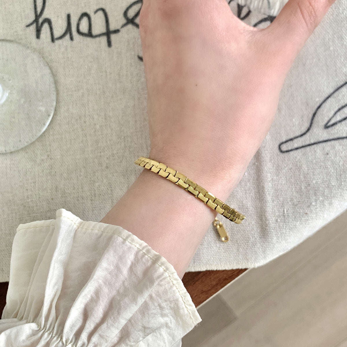 Titanium steel French retro bracelet geometry
