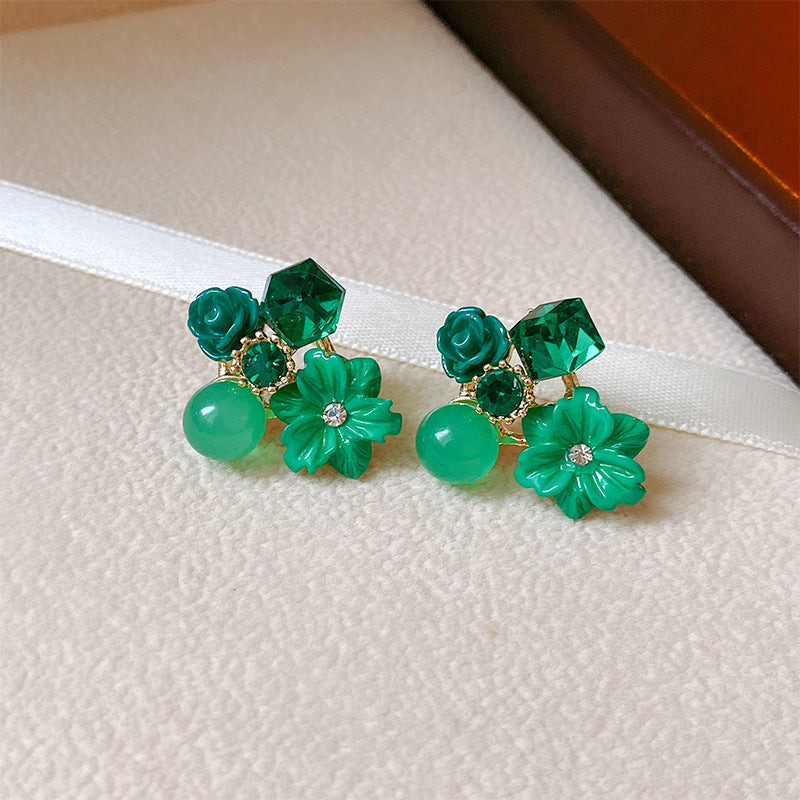 Pendientes de flores de cristal morado