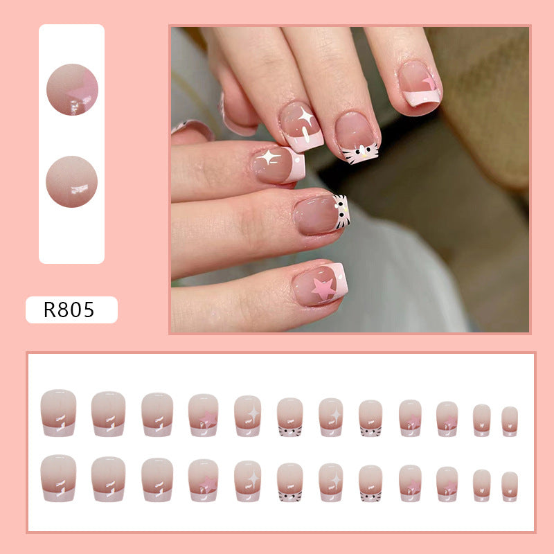 Uñas cortas de bailarina con diseño de gato francés en degradado rosa