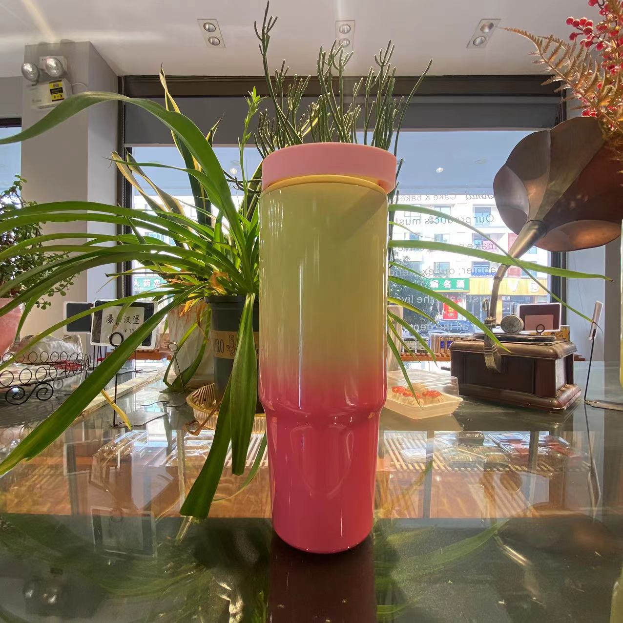 Botella de coche gradiente de 30 oz, acero inoxidable, botella con pajita para dos bebidas