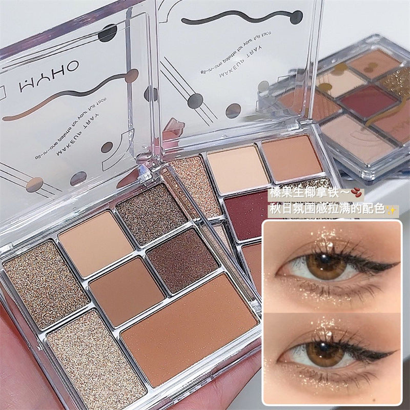 Paleta combinada de sombras de ojos de siete colores con resaltador