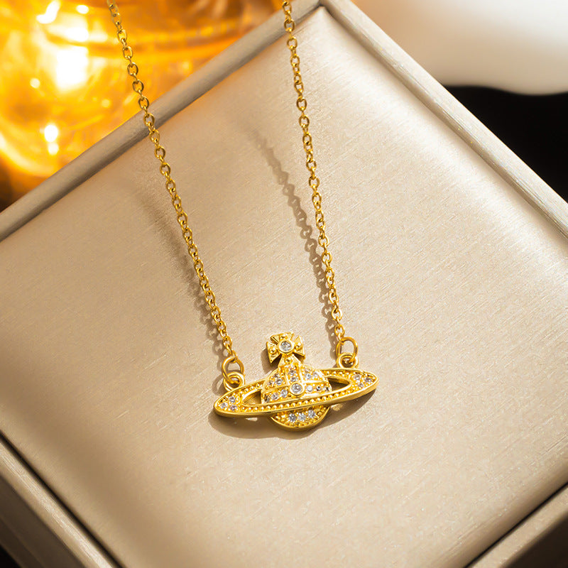 Colar Saturno Oco de Prata com Strass - Hot Item