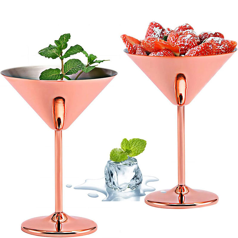Red wine glass mixed wine glass