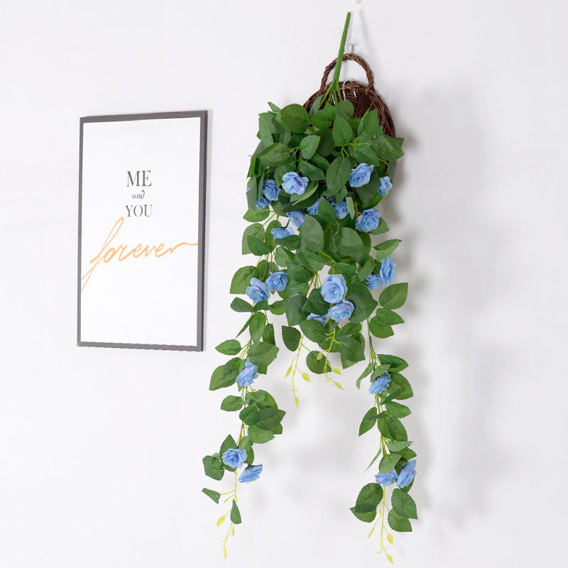 Flores artificiales para colgar en la pared de rosas.