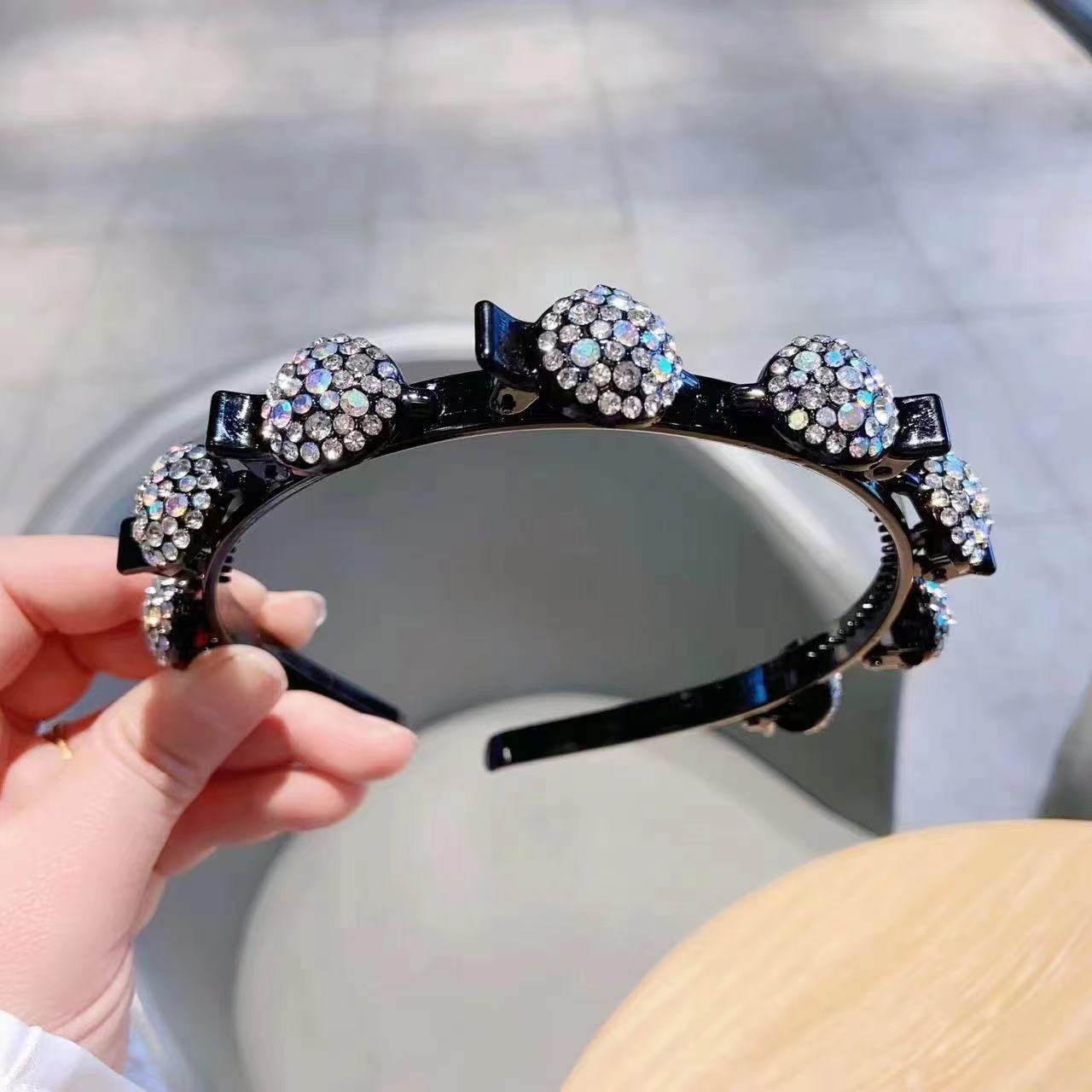 Hairpin headband