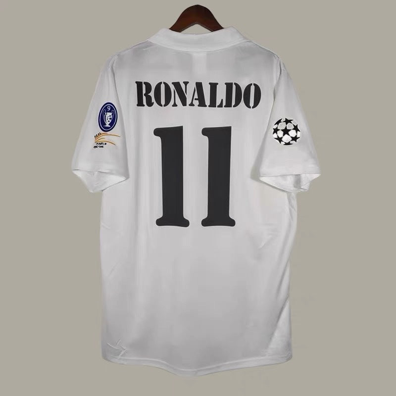 Camiseta retro del Real Madrid 02-03