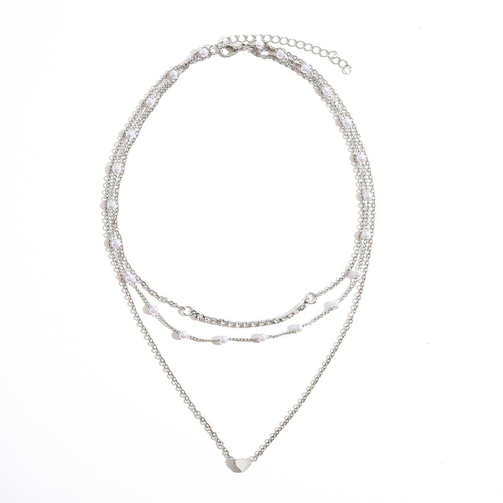 Collar de perlas en capas Love Point