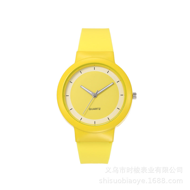 Reloj minimalista deportivo de silicona de color caramelo para estudiantes