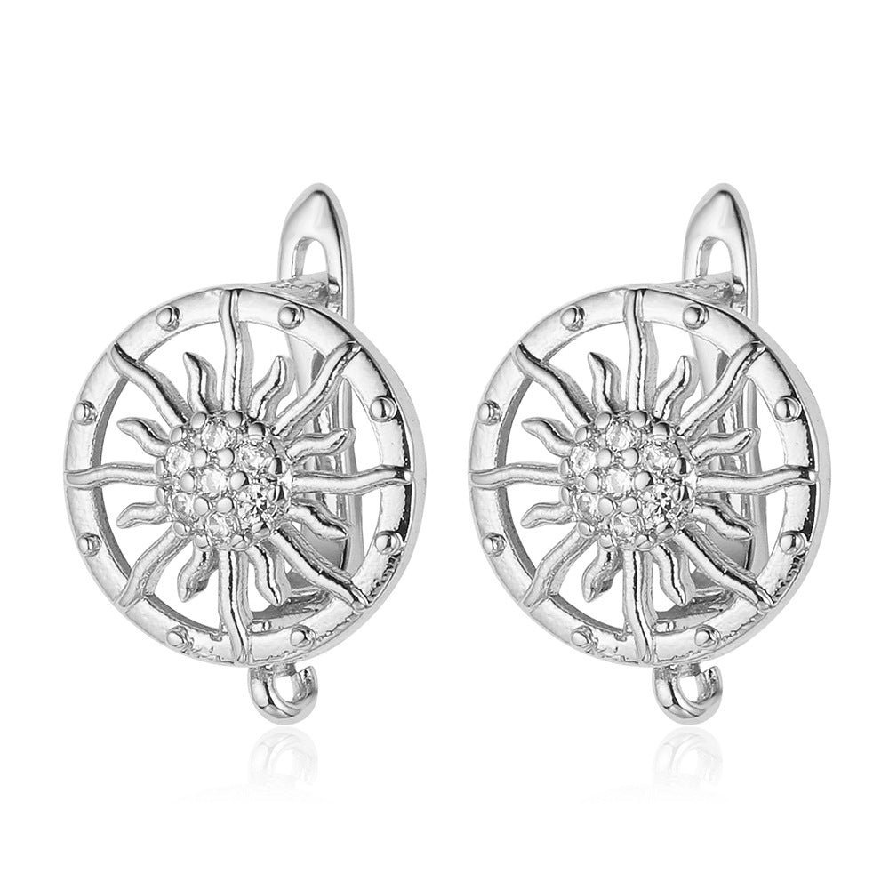 Round shell women's ear buckle