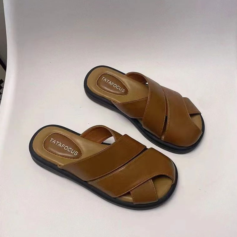 Versatile flat slippers
