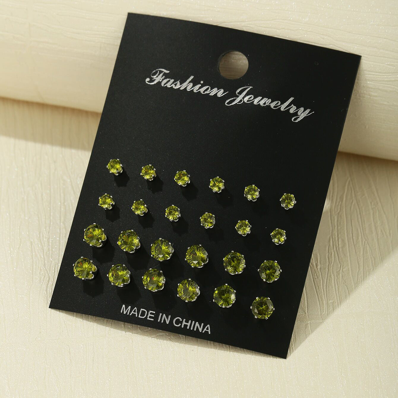 12 pairs of six-claw inlaid with rhinestones