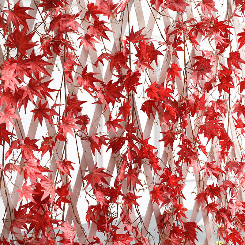 Decoración de ratán hoja de arce roja artificial