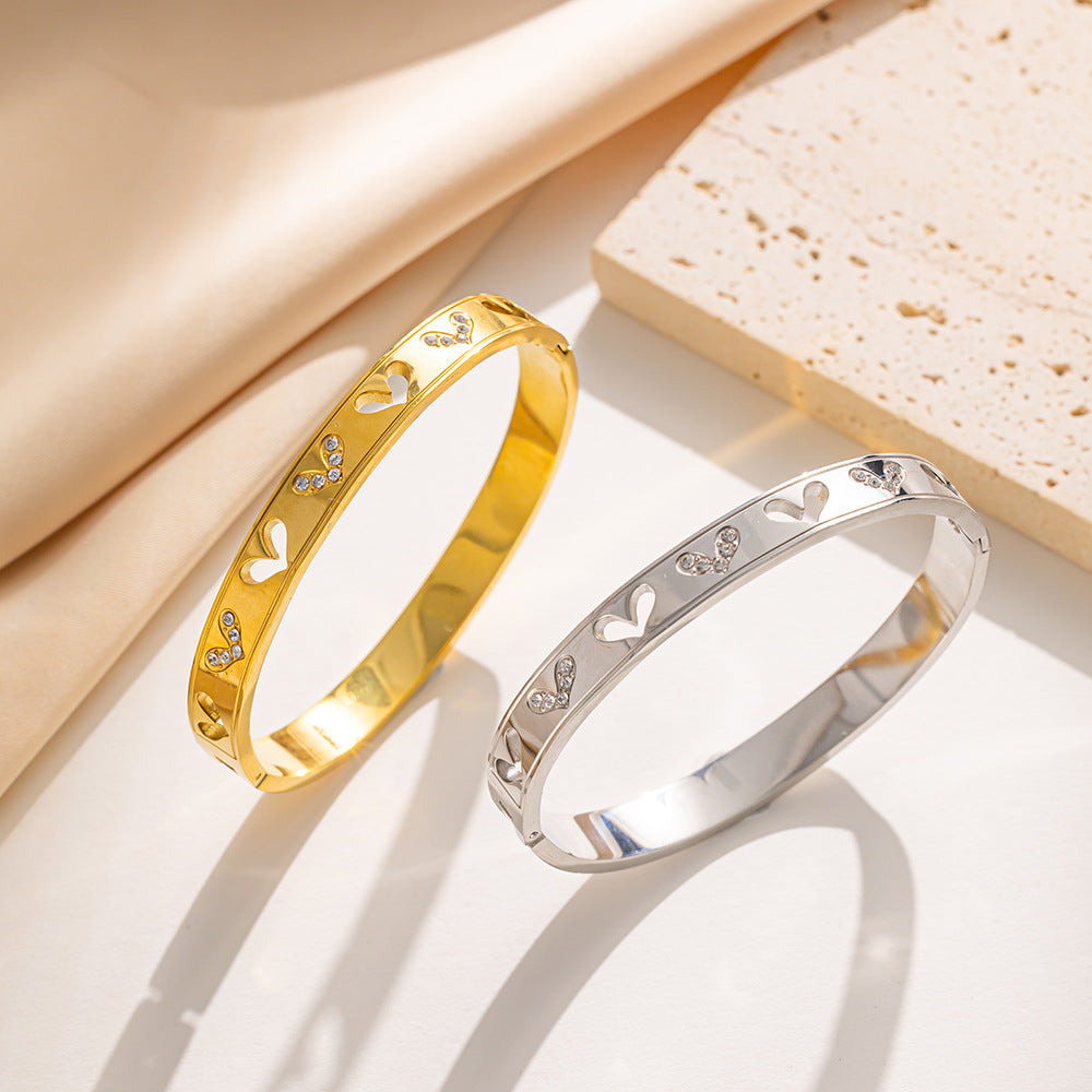 Pulseira vintage de coração de zircão branco no atacado
