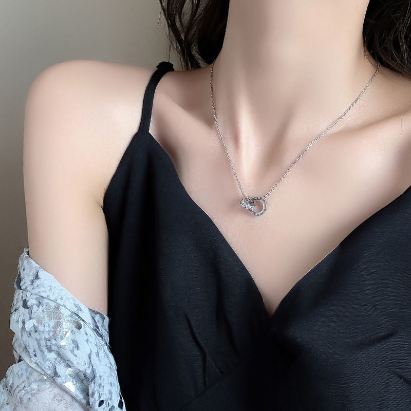 Red Titanium Steel Roman Double-Interlock Collarbone Necklace (38cm)