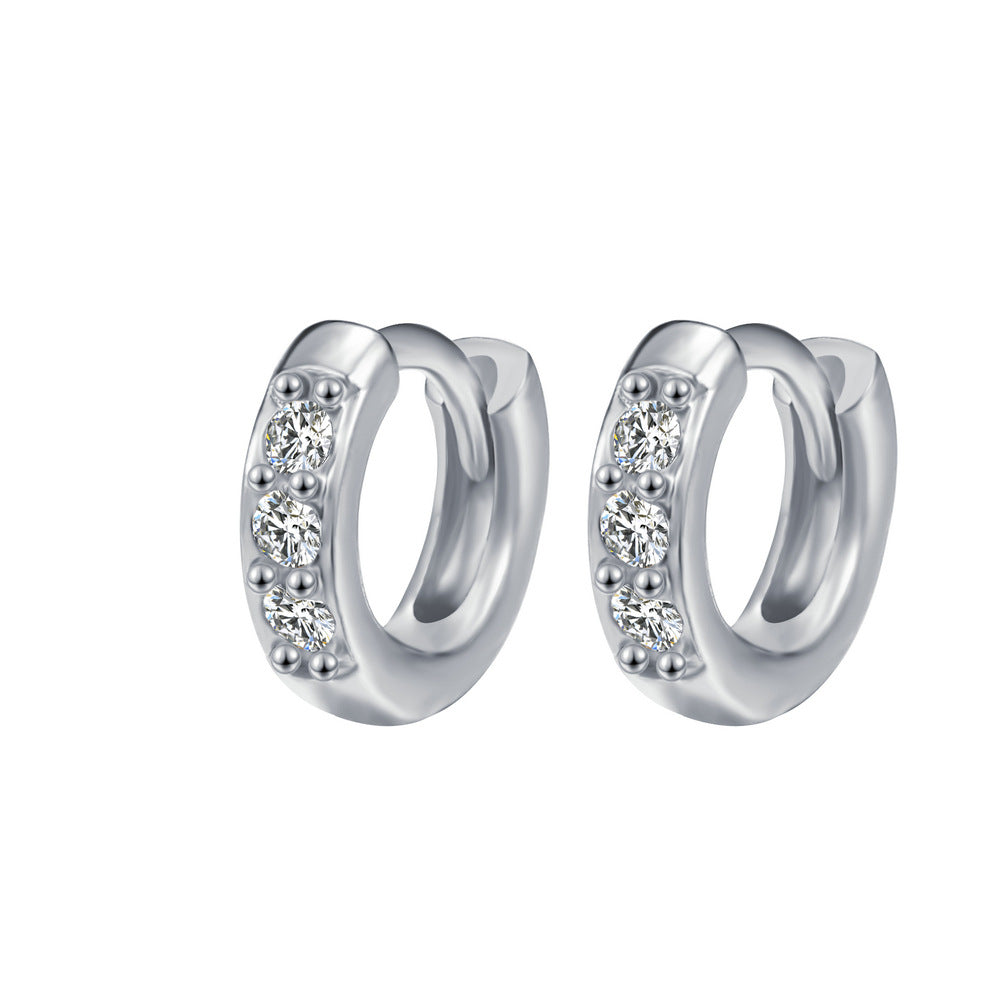 Temperamental diamond teardrop-shaped four-claw earrings