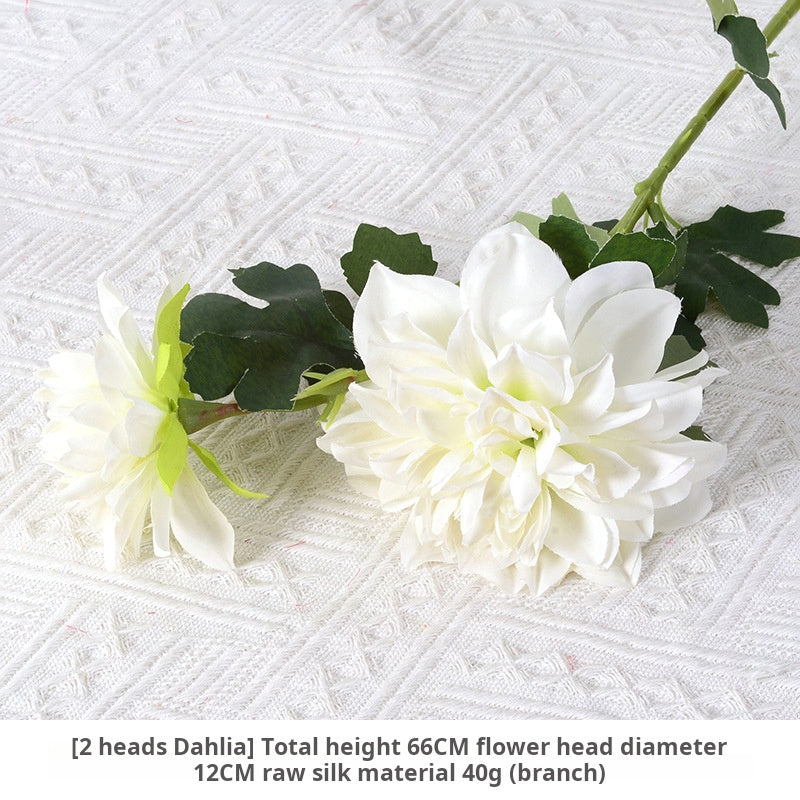 flores artificiales blancas