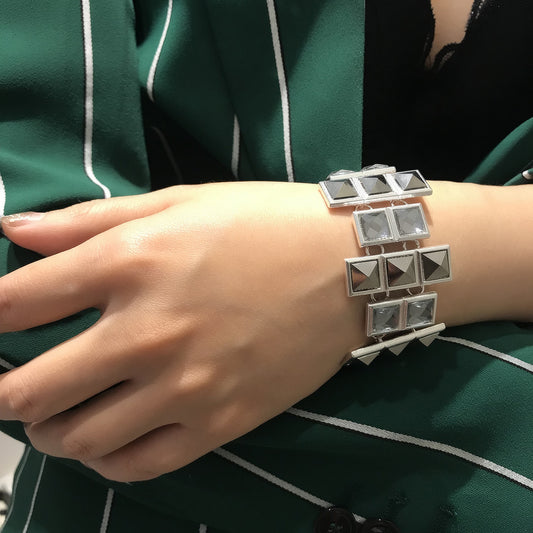 Glass Gem Irregular Bracelet