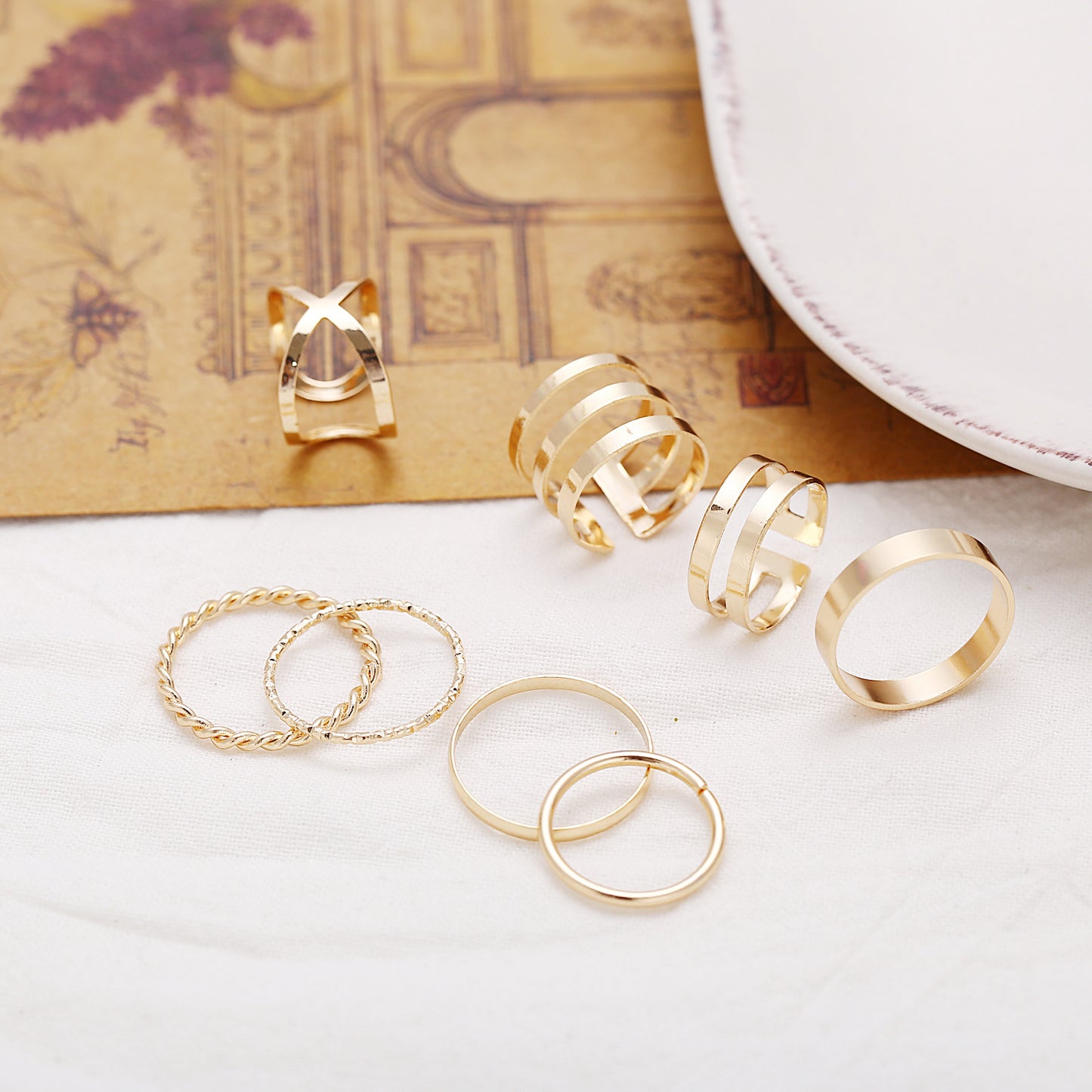 Multi-layer Twist Ring Set