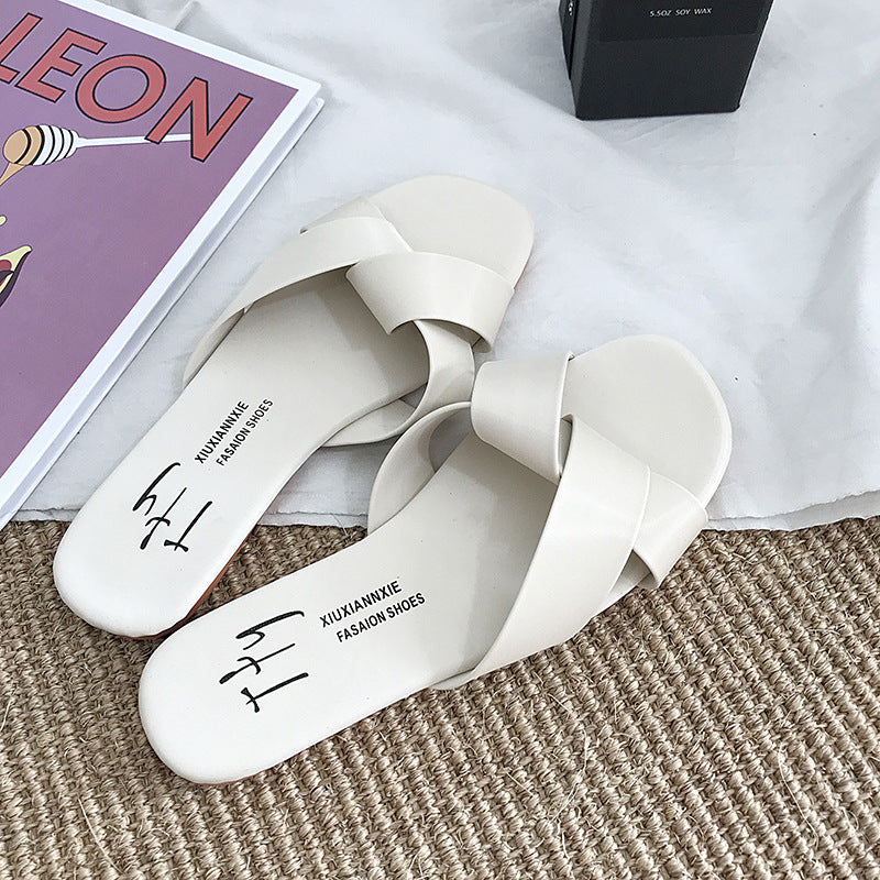 Crossover slippers flat-bottomed flip-flops