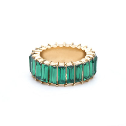 Anillo de circonita cuadrada. 