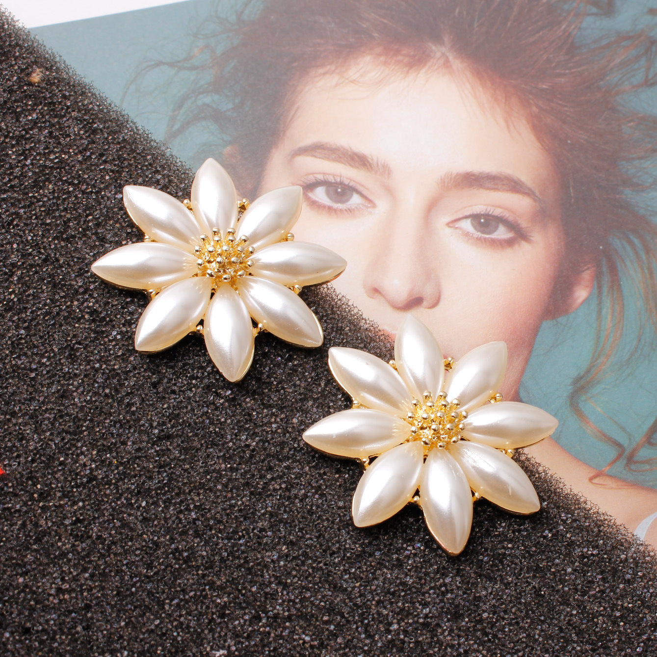 Super fairy flower imitation pearl earrings