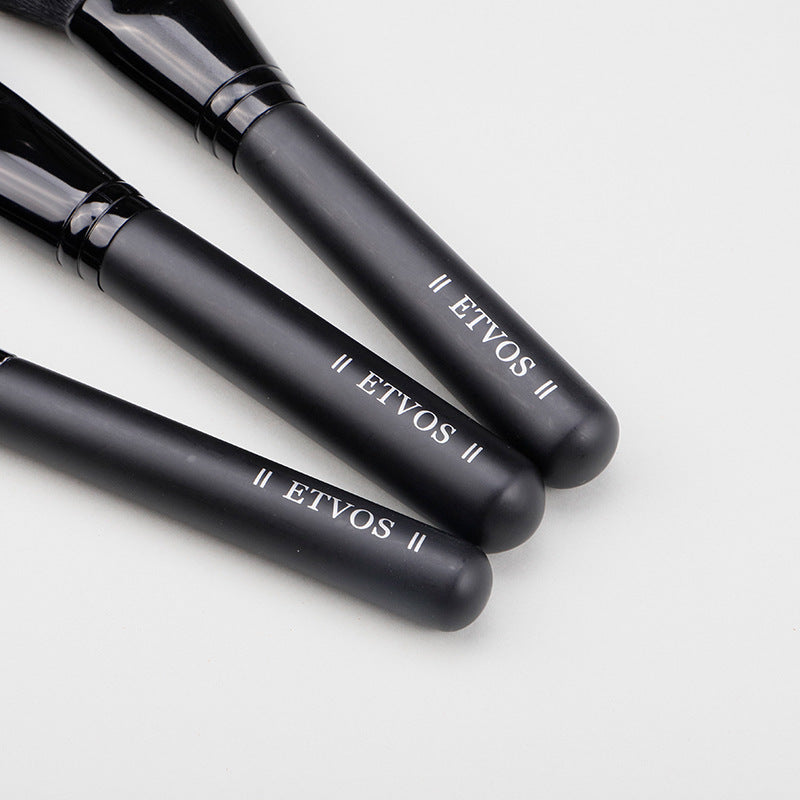 Juego de brochas de maquillaje ETVOS de 11 piezas 