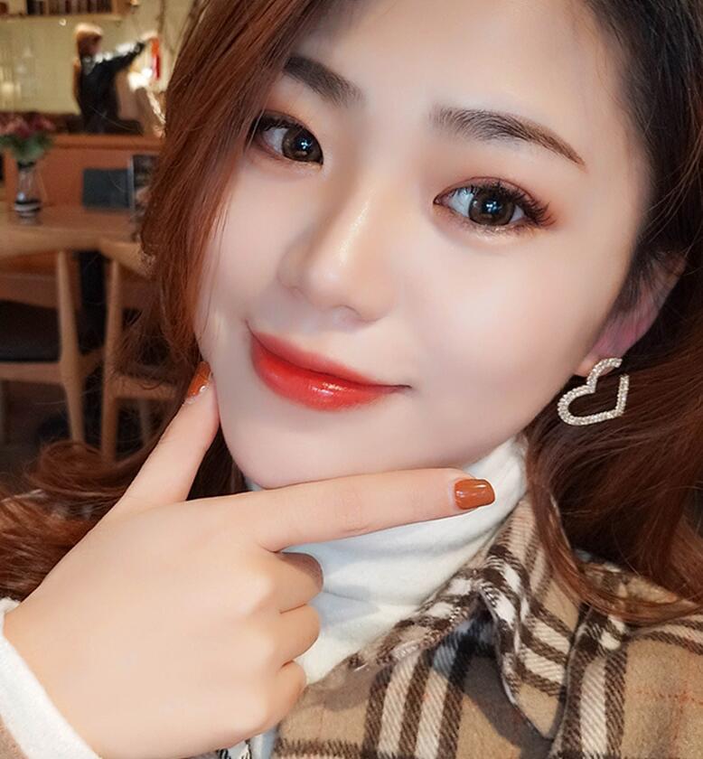 Diamond love earrings