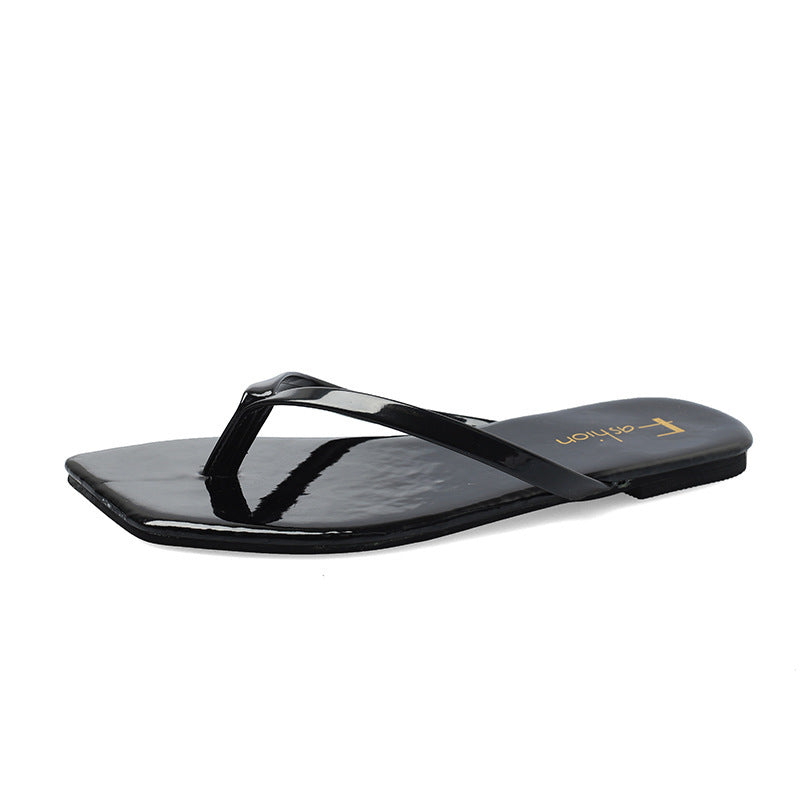 Square toe flip-flops