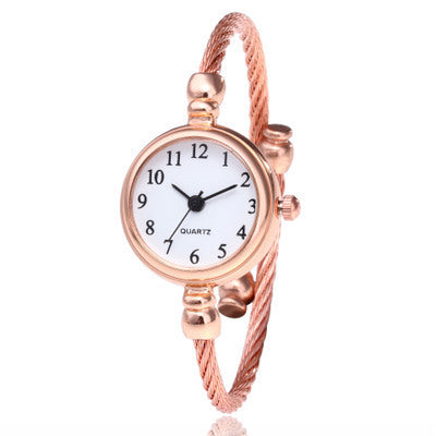 Reloj pequeño redondo modelo mujer 