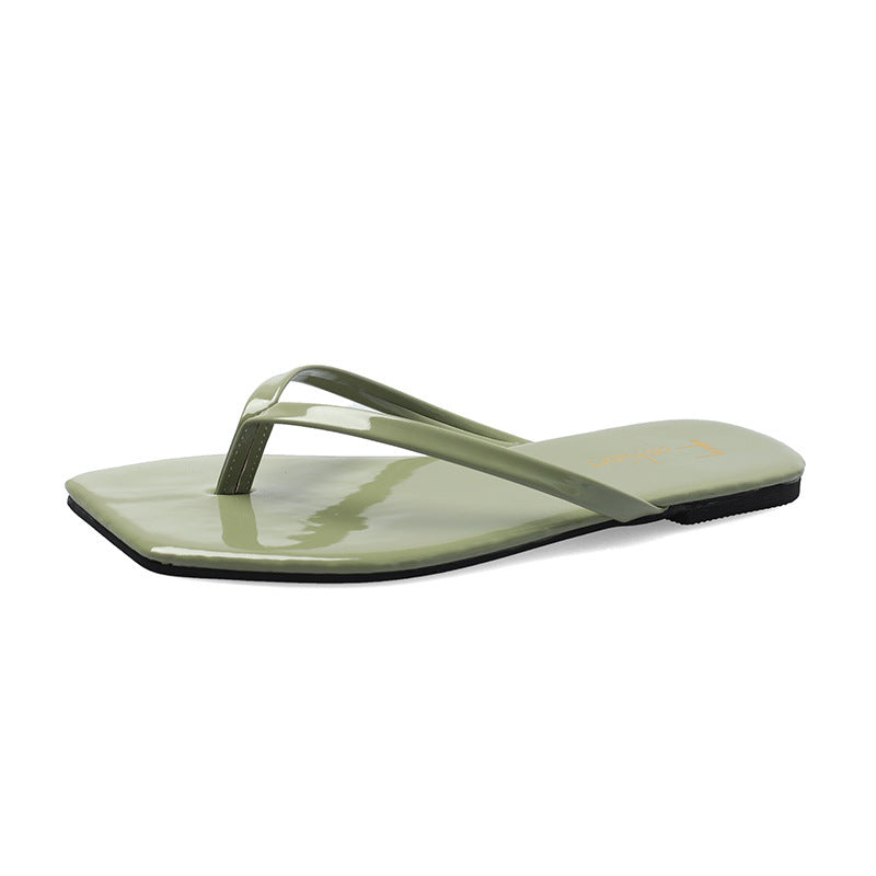 Square toe flip-flops