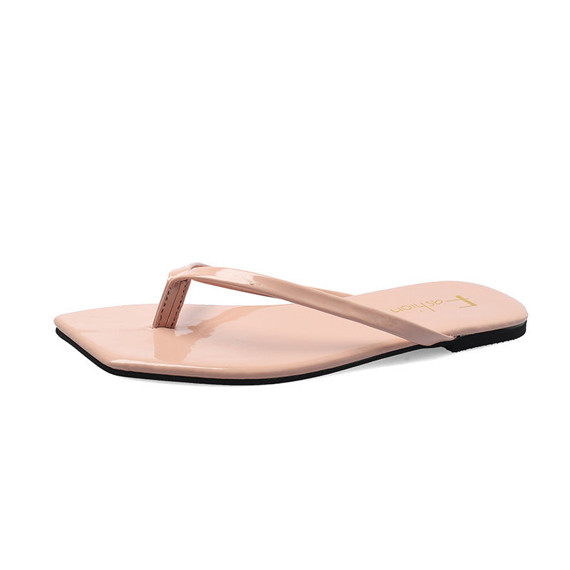 Square toe flip-flops