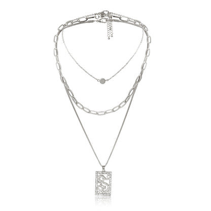 Collar de diamantes de imitación con forma de dragón hueco estilo punk 