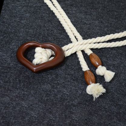 Heart-shaped log buckle belt