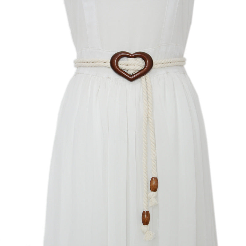 Heart-shaped log buckle belt