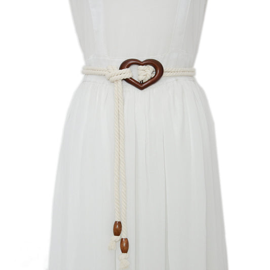 Heart-shaped log buckle belt